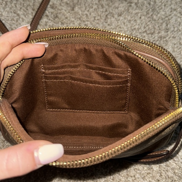 coach purse! - Picture 5 of 6